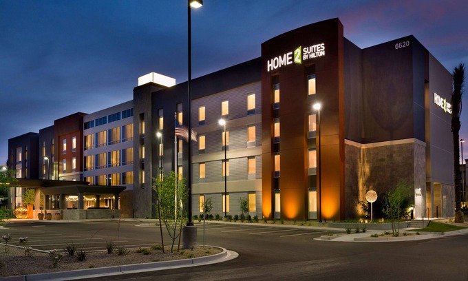 Glendale Sports and Entertainment District Hotel | Home2 Suites by Hilton Glendale - Westgate