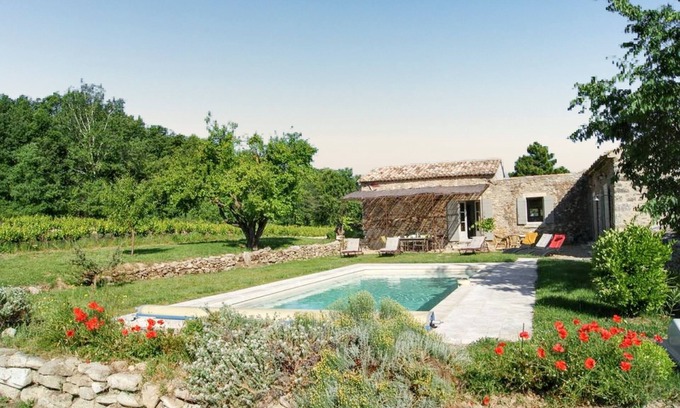Oppede Villa | Homerez - Villa in Oppède with pool