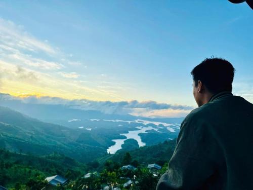 Dak Glong Hotel | Homestay A Súy -View Hồ Tà Đùng