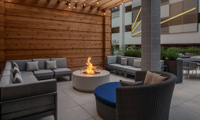 First Ward Hotel | Homewood Suites By Hilton Charlotte Uptown First Ward
