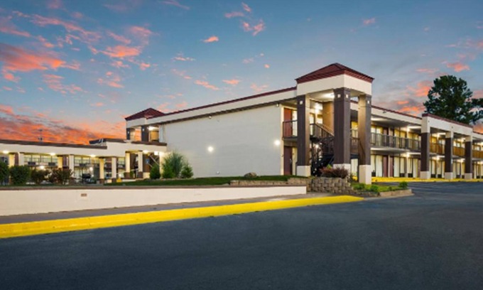 Anderson Hotel | Horizon Inn & Suites