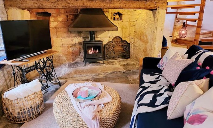 Bretforton Apartment | Host & Stay - Gwenelin Cottage