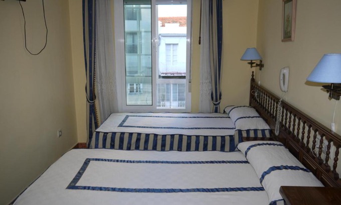 Vigo House | Hostal Casais