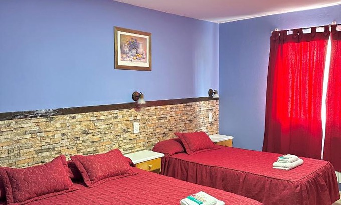 El Calafate Hotel | Hosteria Los 2 Pinos