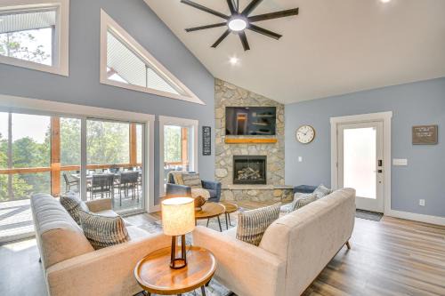 Hickory House | Hot Tub and Dock Lakefront Connelly Springs Escape