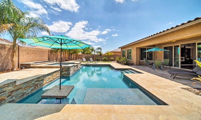 Surprise Farms House | Hot Tub & Putting Green: Home in Surprise