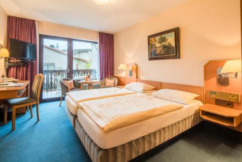 Oberrodenbach Hotel | Hotel-Barbarossa-Garni bei Hanau