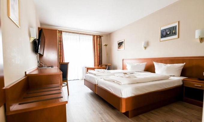 Obermenzing Hotel | Hotel Blutenburg