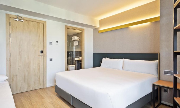 La Font de la Guatlla Hotel | Hotel Brick Barcelona