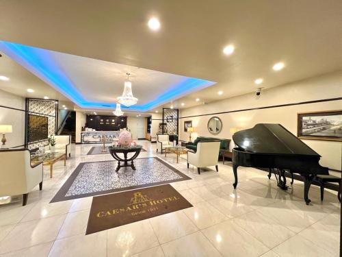 Avenida Revolucion Hotel | Hotel Caesars