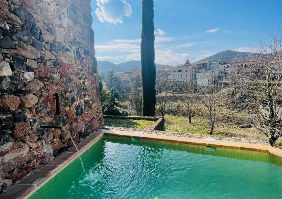 Santa Pau Hotel | Hotel Cal Sastre