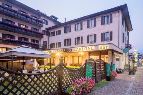 Sella Giudicarie Hotel | Hotel Carlone