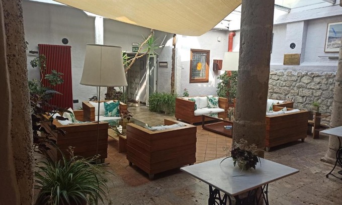 Ampudia Hotel | Hotel Casa del Abad