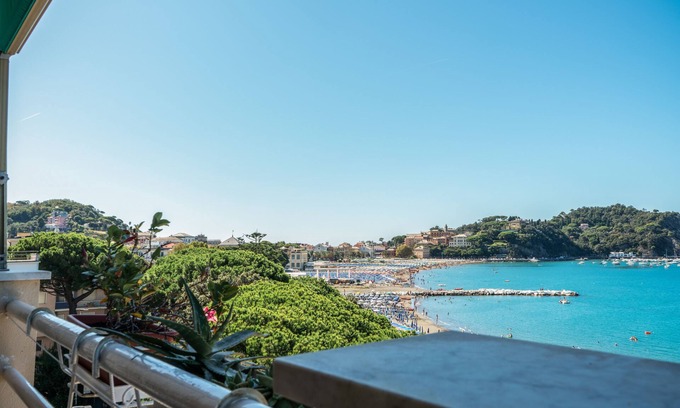 Sestri Levante Hotel | Hotel Celeste