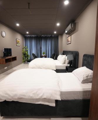 Fatehjang Hotel | Hotel Crossroads