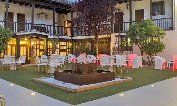 Molinos de Papel Hotel | Hotel Cueva del Fraile