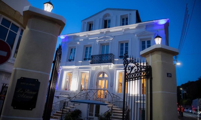 Saint-Martin-du-Littoral Hotel | Hotel de Charme La Bonne Adresse - Logis hotels