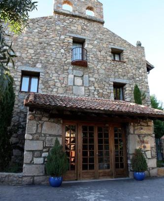 Torrecaballeros Hotel | Hotel El Rancho