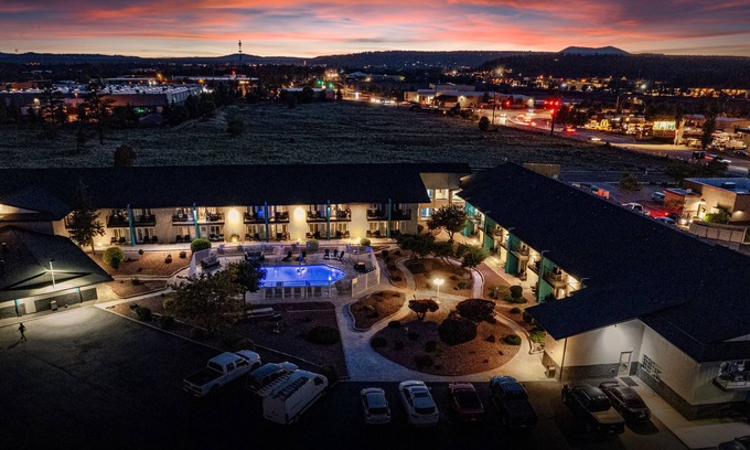 Flagstaff Hotel | Hotel Elev8 Flagstaff, Trademark Collection by Wyndham