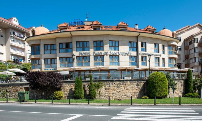 San Vicente de la Barquera Hotel | Hotel Faro de San Vicente