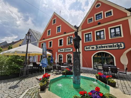 Velburg Hotel | Hotel Gasthof Zum Löwen