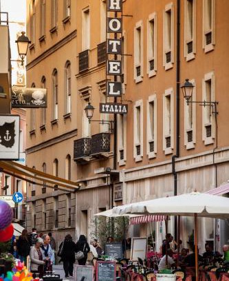 Marina District Hotel | Hotel Italia