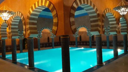 M'Hamid El Ghizlane Hotel | Hotel Kasbah Azalay