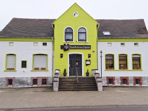 Schonebeck House | Hotel Kulturhaus Felgeleben