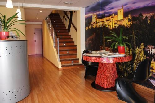 Albolote Hotel | Hotel La Curva
