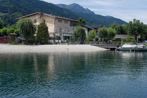Calceranica al Lago Hotel | Hotel La Piroga