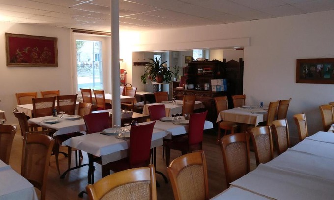 Tence Hotel | hotel le chatiague