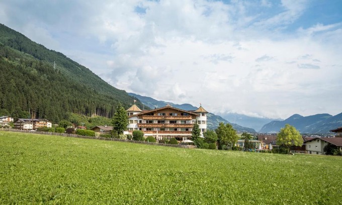 Ried im Zillertal Hotel | Hotel Magdalena im Zillertal - Urlaub mit Hund