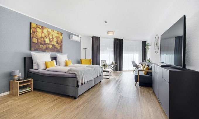Hennef House | Hotel Marktterrassen