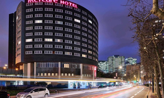 Cœur de Ville Hotel | Hotel Mercure Paris La Défense