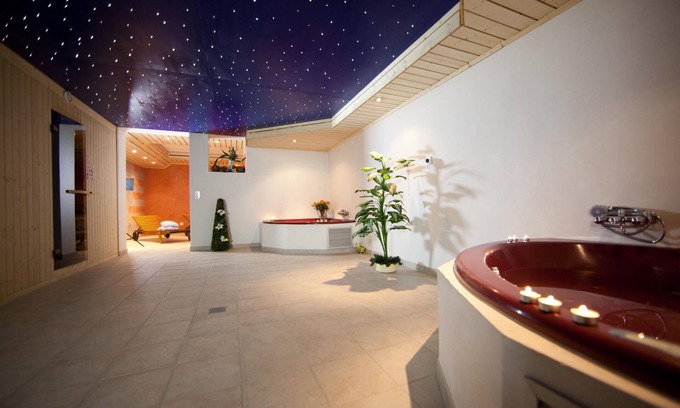 Taesch Hotel | Hotel Mountime