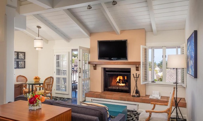 Old Monterey Hotel | Hotel Pacific