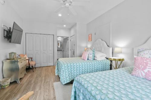 Pass Christian Apartment | Hotel Pass Christian Double Full 203
