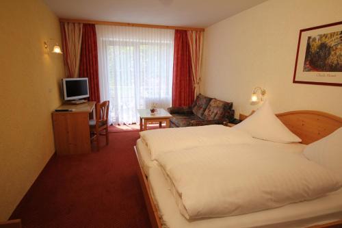 Roding House | Hotel Pension Fleischmann