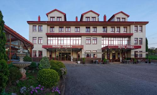 Perlora Hotel | Hotel Piedra