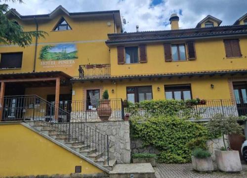 Campodonico Hotel | Hotel Pineta Ristorante country house in Fabriano