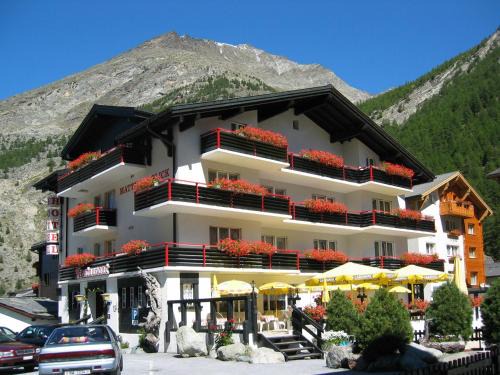 Saas Almagell Hotel | Hotel Restaurant Mattmarkblick
