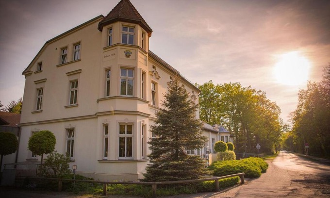 Kyritz Hotel | Hotel & Restaurant Waldschlösschen