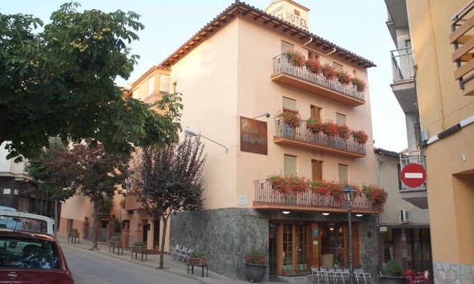Sant Hilari Sacalm Hotel | Hotel Ripoll