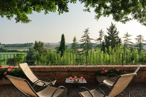Lucignano d'Arbia Hotel | Hotel Ristorante Borgo Antico