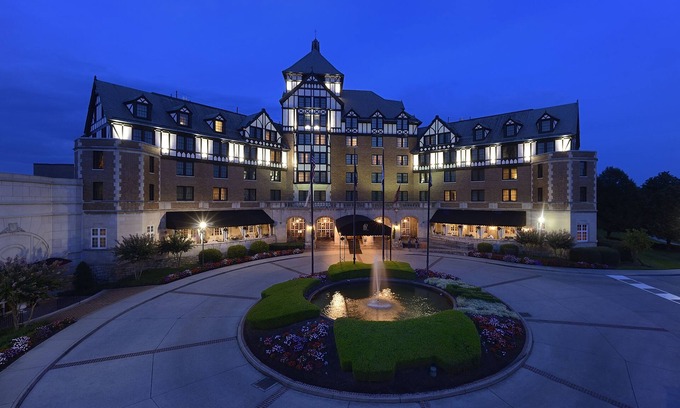 Roanoke Hotel | Hotel Roanoke & Conference Ctr, Curio Collection by Hilton