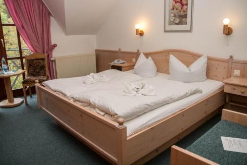 Pobershau Hotel | Hotel Schwarzbeerschänke Pobershau