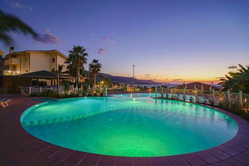 Marina di Zambrone Hotel | Hotel Scoglio Del Leone
