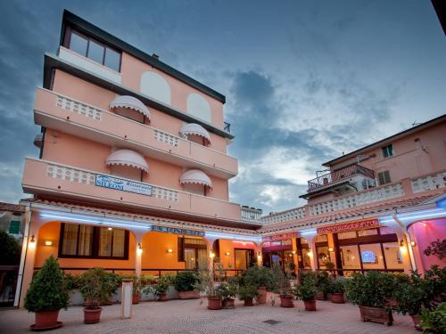 Marina di Cecina Hotel | Hotel Sileoni