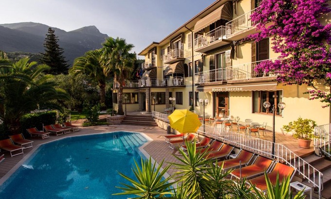 Toscolano Maderno Hotel | Hotel Sorriso