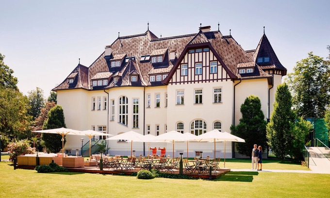 Zeltweg Hotel | Hotel Steirerschlössl
